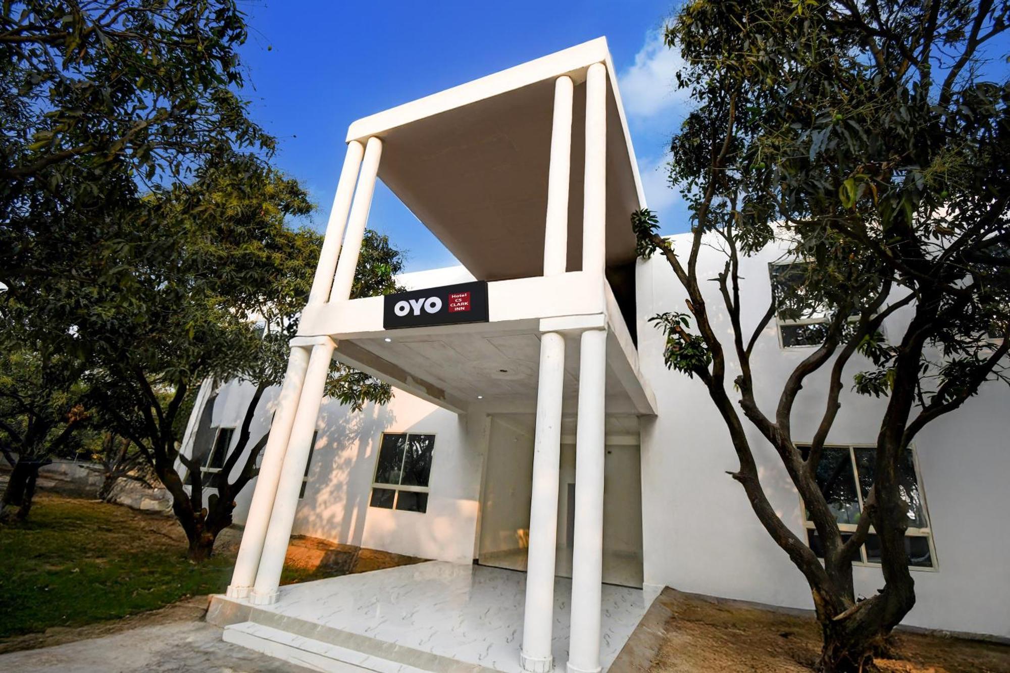 Hotel O Cs Clark 3*