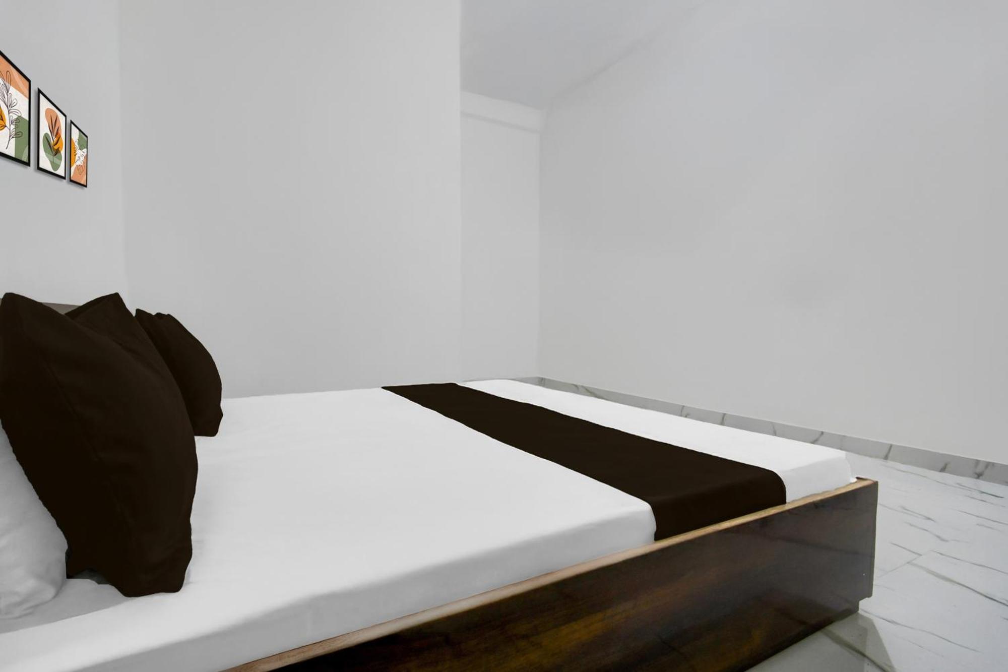 O Cs Clark Hotel 3*